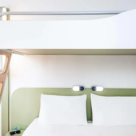 Ibis Hotel 3*