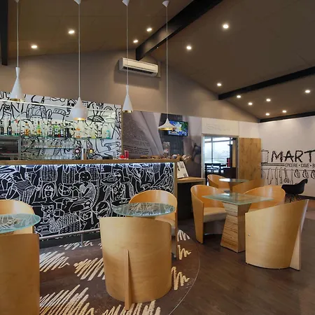 Ibis 3* Μοντωμπάν