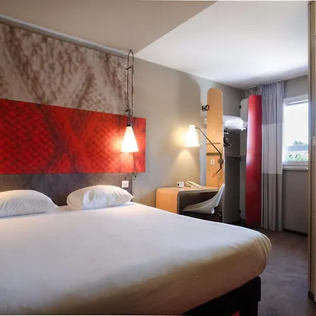 Ξενοδοχείο Ibis 3*