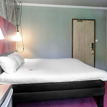 Ibis Hotel 3*