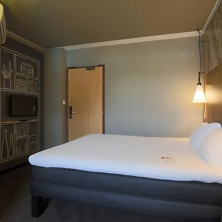 Ibis 3* Μοντωμπάν