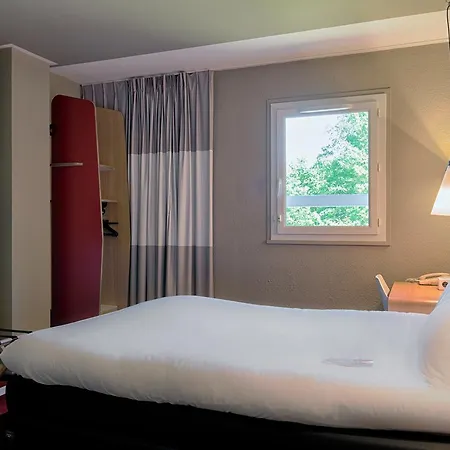 Ibis Hotel 3*