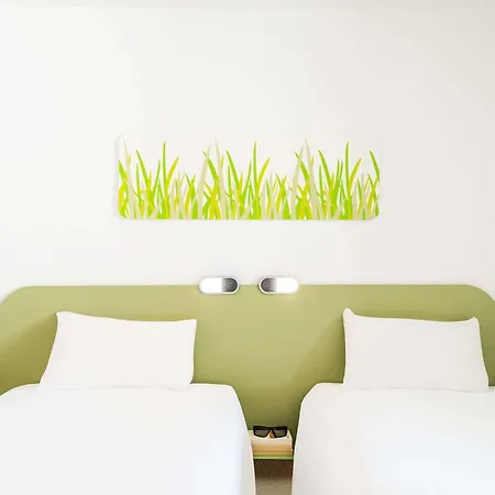 Ibis 3*