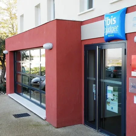 Ibis מלון מונטובן