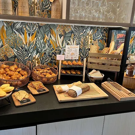 酒店 蒙托邦宜必思酒店 3*