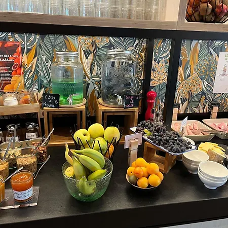 蒙托邦宜必思酒店 3* 蒙托邦