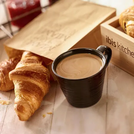 蒙托邦宜必思酒店 3*