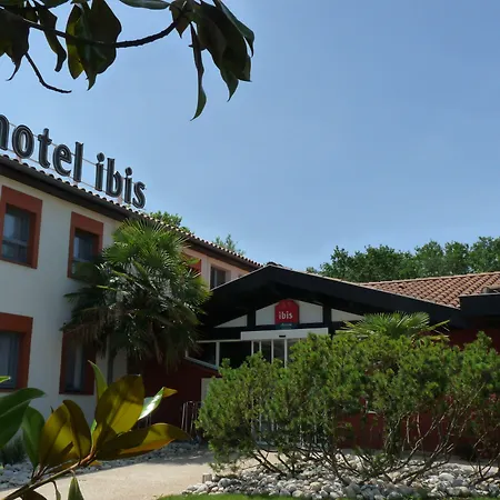 酒店 蒙托邦宜必思酒店