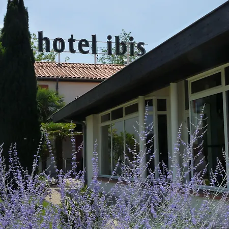 מלון Ibis