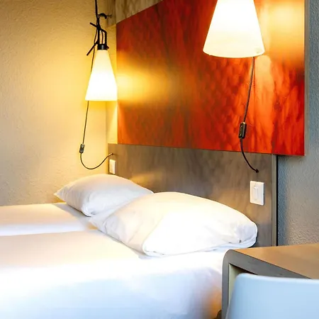 Ibis Montauban
