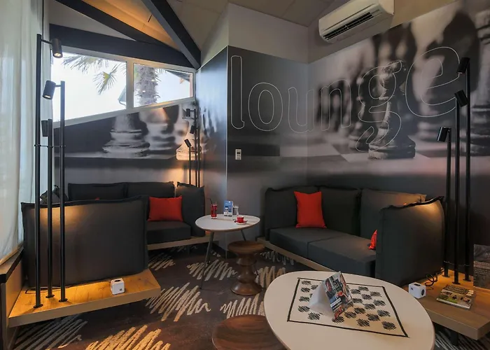 蒙托邦宜必思酒店 酒店 3*