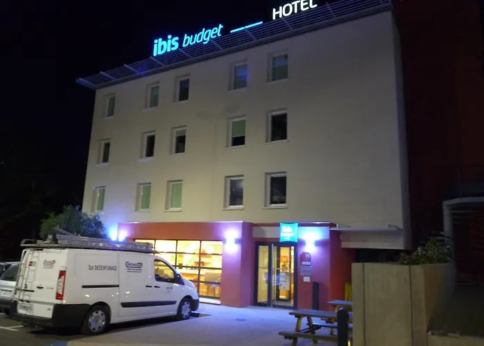 蒙托邦宜必思酒店