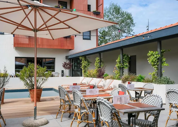 Ξενοδοχείο Ibis 3*