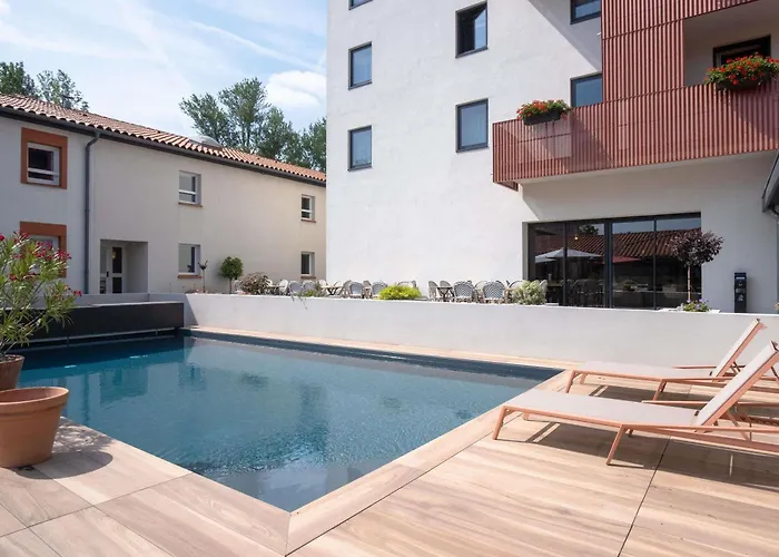 Ibis 3* Μοντωμπάν