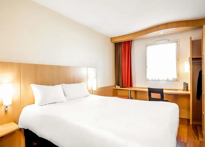 蒙托邦宜必思酒店 酒店