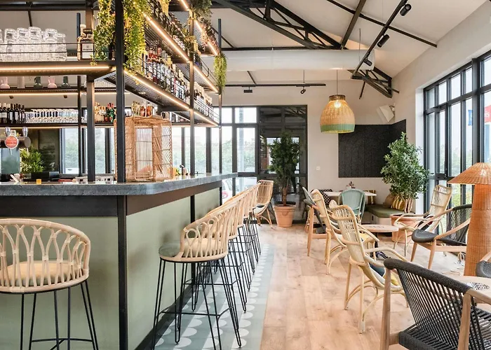 蒙托邦宜必思酒店 酒店