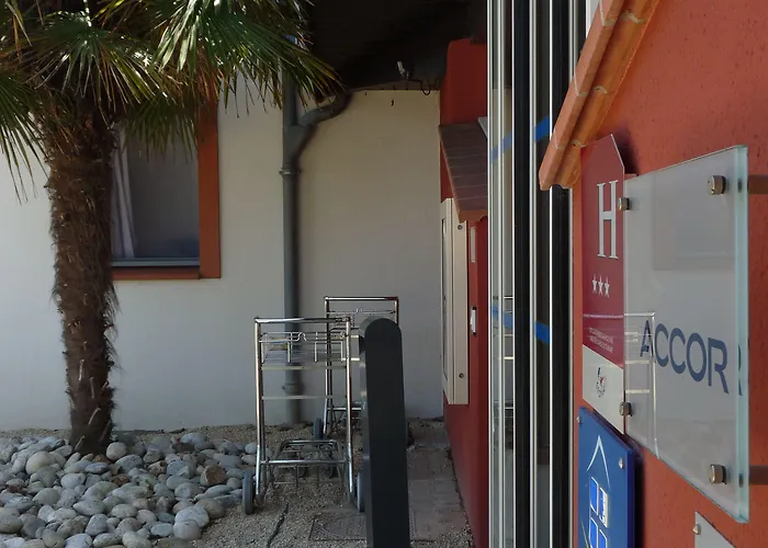 Ξενοδοχείο Ibis Μοντωμπάν