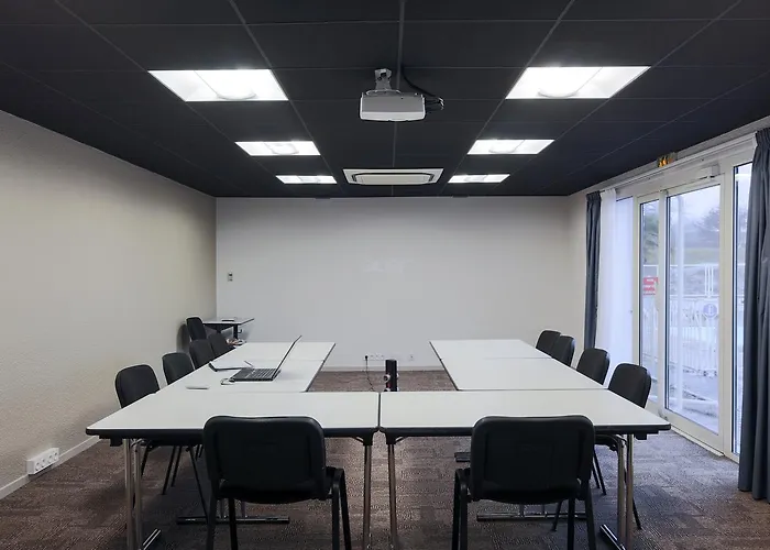 酒店 蒙托邦宜必思酒店