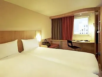 酒店 蒙托邦宜必思酒店